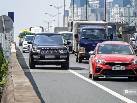 Hà Nội: Xử phạt nhiều phương tiện đi vào làn khẩn cấp đường Vành Đai 3