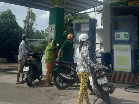 Cà Mau có 10 cây xăng tạm ngưng hoạt động do thiếu hụt nguồn cung cấp