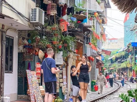 Đóng cửa cà phê đường tàu: Không đánh đổi sự an toàn vì lợi ích kinh tế