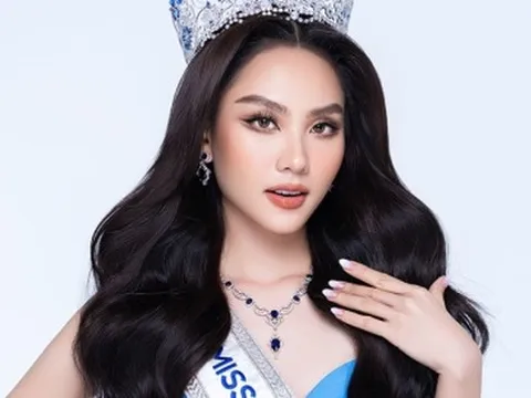 Hoa hậu Mai Phương bán vương miện sau 1 tháng đăng quang