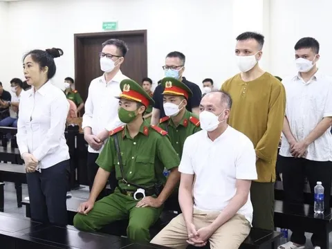 Xét xử vụ cựu Giám đốc BV Thủ Đức chi hơn 2,6 triệu USD để "chạy án"