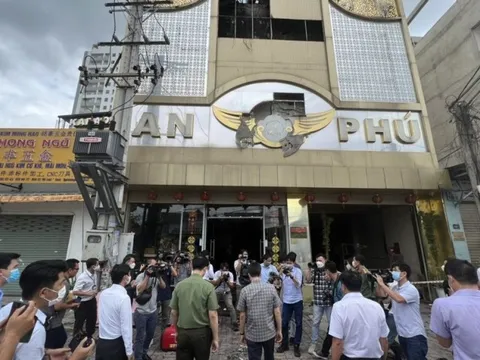 Vụ cháy quán karaoke 32 người tử vong: Bắt tạm giam chủ quán