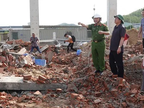 Vừa khởi tố vụ sập tường nhà xưởng ở Bình Định khiến 11 người thương vong