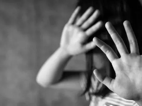 Nghệ An: Điều tra vụ nữ sinh lớp 6 nghi bị bảo vệ xâm hại