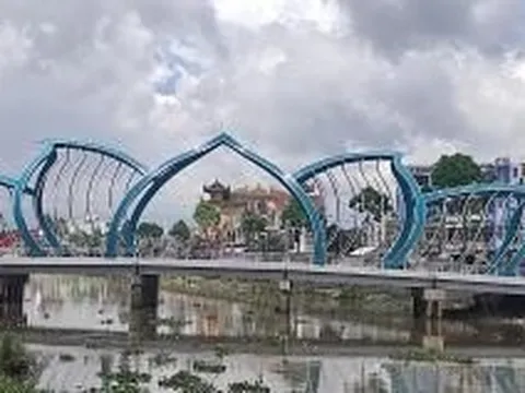 Tp.Sóc Trăng dự kiến lắp 2 tượng cá chép hóa rồng gần 15 tỷ đồng