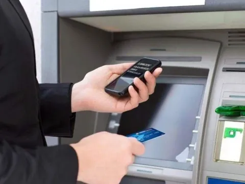 Lâm Đồng: Tài khoản nhận được 2 tỷ đồng, chủ nhân báo Công an tìm người trả lại