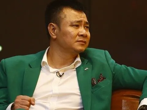 NSND Tự Long làm bố bỉm sữa ở tuổi gần 50