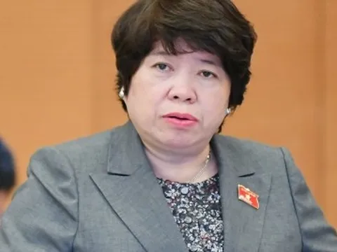 ĐBQH đề nghị cấm hành vi khuyến mại người đến khám, chữa bệnh