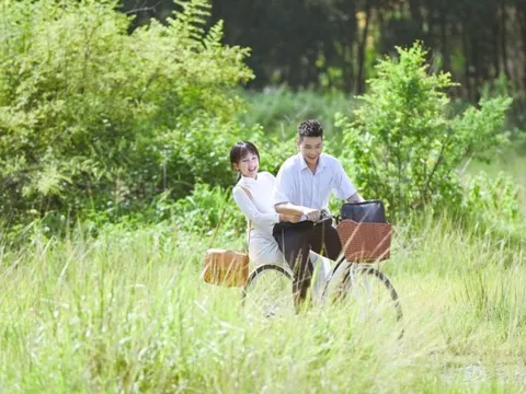 Quân A.P bứt phá diễn xuất trong MV Đáp án cuối cùng