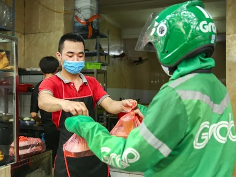 Mở tiệm cơm gà online, nhận 'trái ngọt' nhờ ứng dụng giao đồ ăn