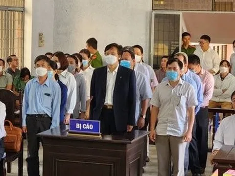 Xét xử nguyên Giám đốc Sở Y tế tỉnh Đắk Lắk và 15 đồng phạm
