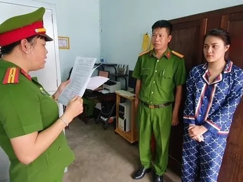 Bắt tạm giam thiếu nữ giết người do mâu thuẫn trên Facebook