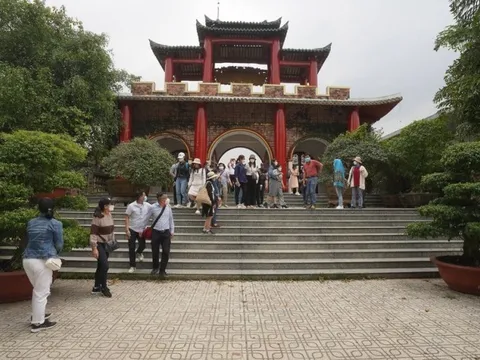 Độc đáo làng cổ Phước Lộc Thọ