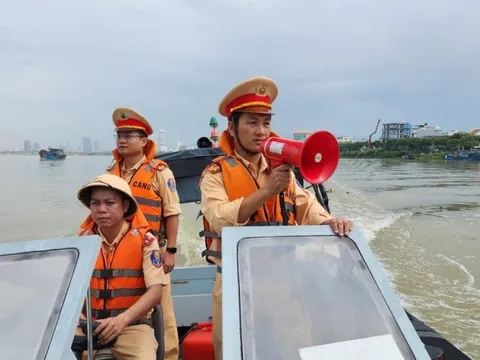 Chùm ảnh: Tp.Đà Nẵng chuẩn bị đón bão Noru đổ bộ