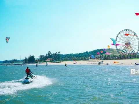 Bình Thuận dừng tắm biển, thể thao biển ở khu du lịch để chống bão Noru