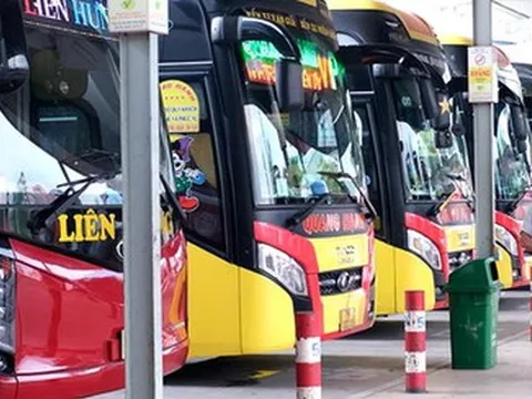 Xăng dầu giảm giá liên tục: Hàng hóa, dịch vụ… giảm nhỏ giọt