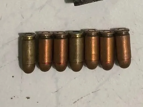 Thanh Hóa: Xử phạt cụ bà tàng trữ 16 viên đạn K59 trong nhà