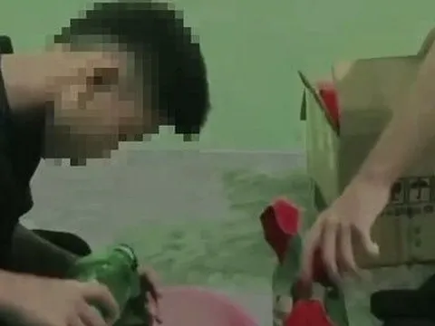 Nghệ An: Xử lý 6 học sinh lớp 8 ném bom xăng vào nhà bạn để trả thù