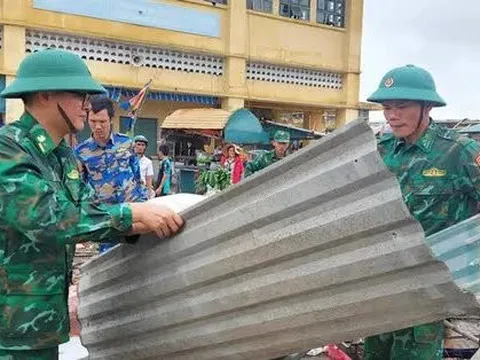 57 người bị thương và hàng ngàn ngôi nhà bị sập, hư hỏng do bão số 4