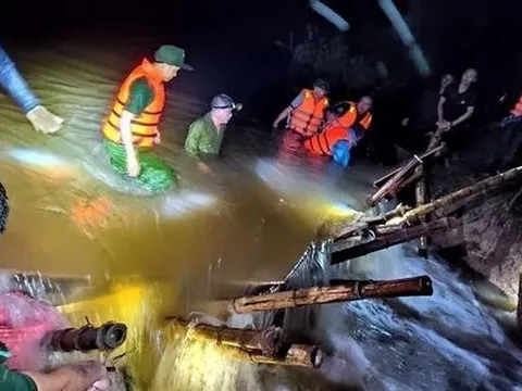 Nghệ An: Đã khắc phục xong sự cố vỡ đê ở Hưng Nguyên