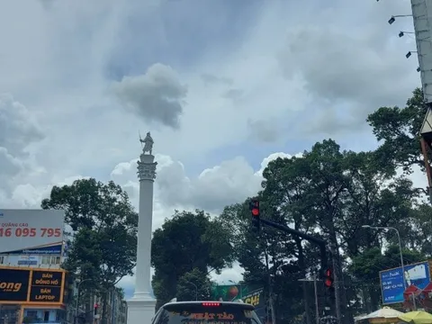 Chân dung người được dựng tượng cao nhất ở Tp.HCM