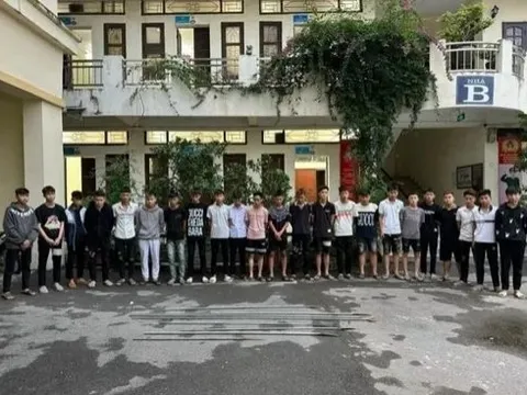 Bắt nhóm "trai làng" cầm phóng lợn đi hỗn chiến gây tai nạn chết người