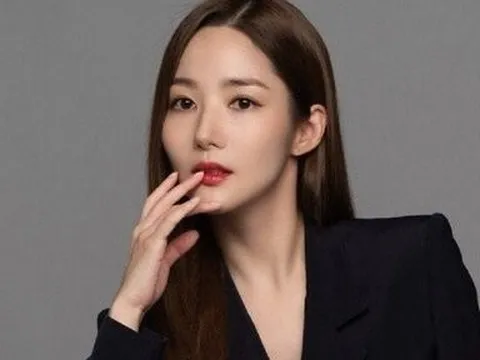 Chị ruột Park Min Young từ chức ngay sau khi nữ diễn viên chia tay đại gia tai tiếng