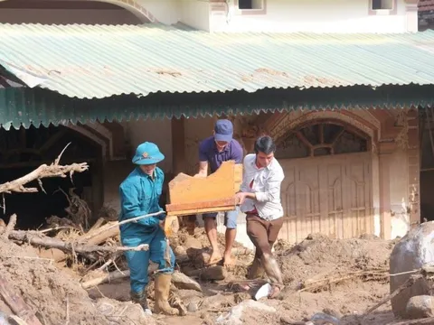 Lũ quét kinh hoàng ở Nghệ An ước tính thiệt hại hơn 100 tỷ đồng
