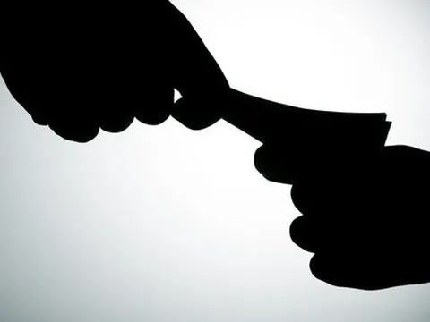 Khởi tố cô gái dùng Zalo nhắn tin uy hiếp, vòi tiền hàng xóm