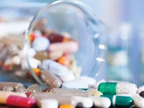 Bệnh viện chờ thuốc, bệnh nhân đành xin chuyển viện