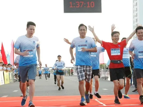 Gần 2.500 vận động viên tham gia giải Đất Mũi Marathon – Cà Mau 2022