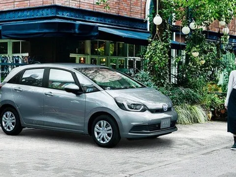 Honda Jazz 2023 ra mắt: Nâng công suất, thêm cấu hình thể thao