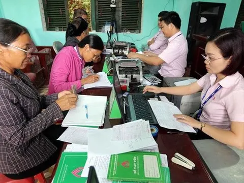 HƯỚNG DẪN: Thủ tục phê duyệt cho hộ nghèo, cận nghèo vay bổ sung vốn để khôi phục sản xuất