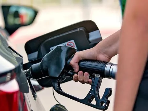 Giá xăng dầu trong nước dự báo sắp tăng mạnh