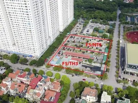 Bên trong những lô đất quây tôn 20 năm mà Hà Nội quyết "đòi" để xây trường có gì?