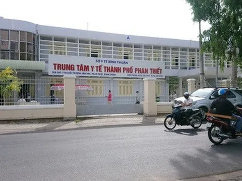 Mắng bác sĩ loi nhoi như lũ dòi, giám đốc TTYT Phan Thiết chỉ bị phê bình