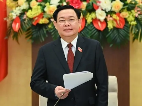 UBTVQH cho ý kiến phương án điều chỉnh tiền lương; công tác nhân sự