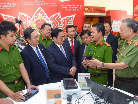 Thủ tướng yêu cầu tham mưu xây dựng Trung tâm dữ liệu lớn quốc gia