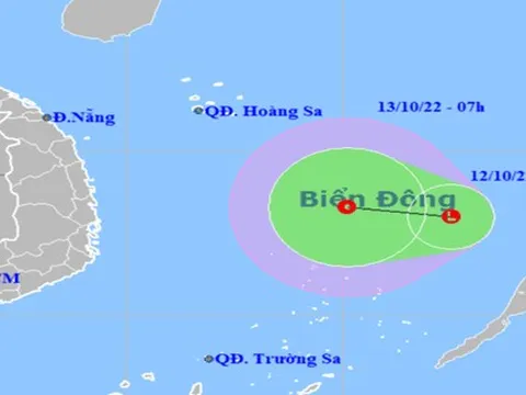 Áp thấp xuất hiện trên Biển Đông, cảnh báo mưa tới 600 mm ở miền Trung và Tây Nguyên