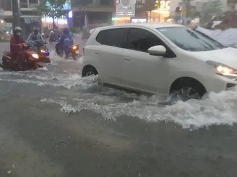 Miền Trung khẩn cấp ứng phó bão số 5