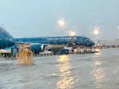 Đóng cửa sân bay, hủy loạt chuyến bay do bão số 5