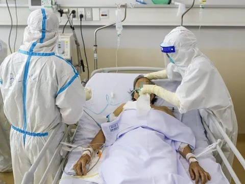 Thành phố đầu tiên xin hỗ trợ 500 tỷ để "giữ chân" nhân viên y tế