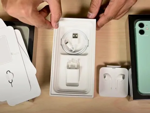 Brazil phạt Apple vì bán điện thoại mà không có sạc