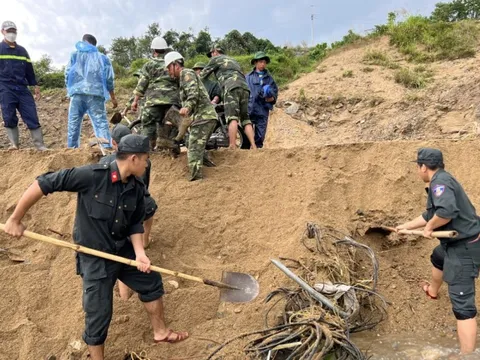 Vụ sạt lở tại thủy điện Kà Tinh: Mở rộng tìm kiếm người mất tích trên sông Trà Bồng