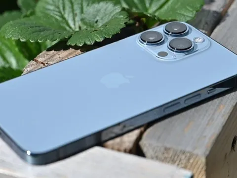 Apple hoãn kế hoạch sử dụng chip nhớ của công ty Trung Quốc