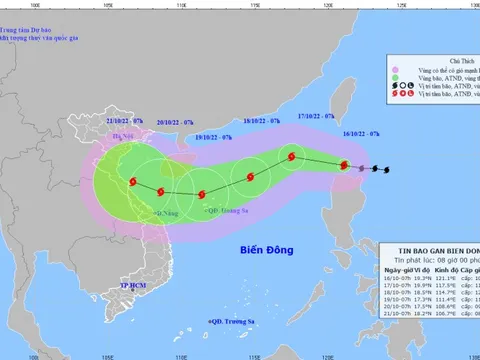 Bão NESAT tiến gần Biển Đông; mưa lớn từ Quảng Bình đến Quảng Ngãi