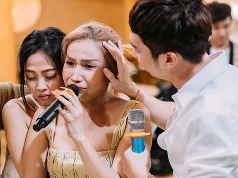 Khả Như khóc nức nở trong tiệc cưới bí mật của Liêu Hà Trinh