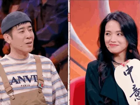 Cái nháy mắt tán tỉnh của Thư Kỳ