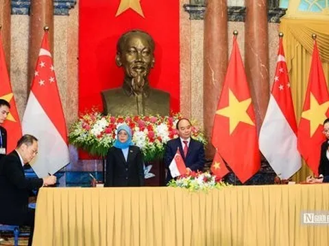 Nhiều văn kiện hợp tác giữa Việt Nam và Singapore