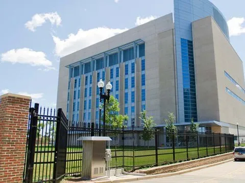 Mỹ phản pháo vụ tạo virus COVID-19 lai gây tử vong 80%